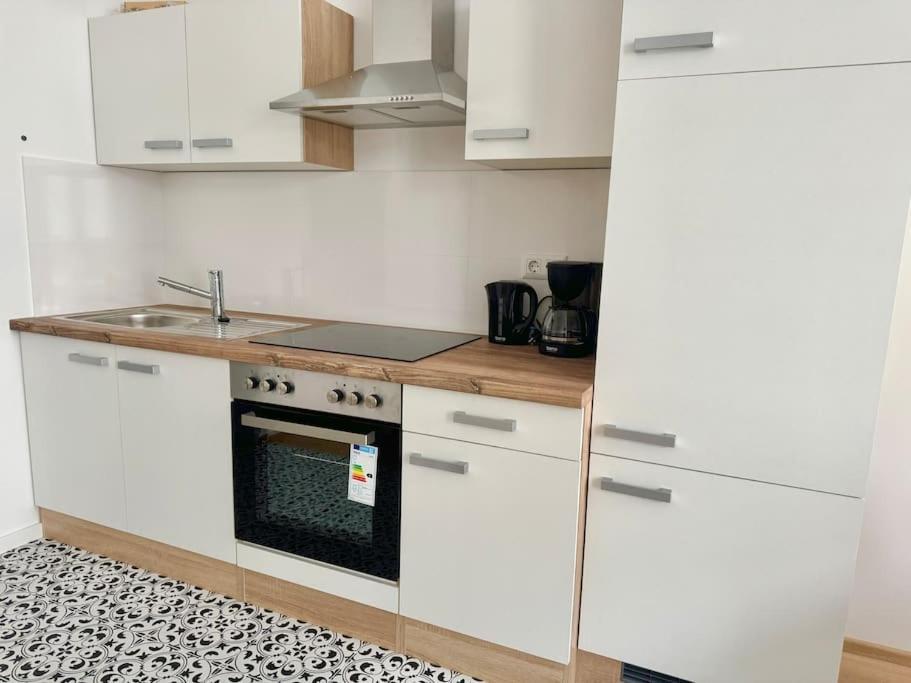 Stylish 85 M2 With Free Parking Apartment Wien