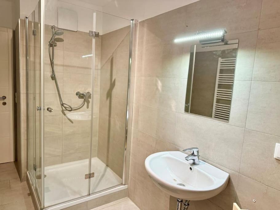 Stylish 85 M2 With Free Parking *