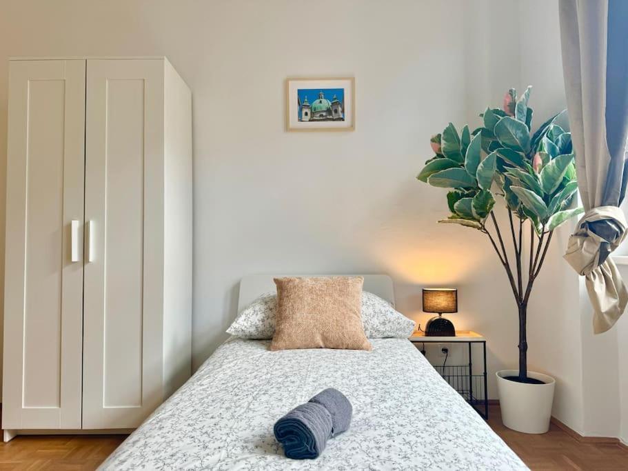 Stylish 85 M2 With Free Parking Apartment